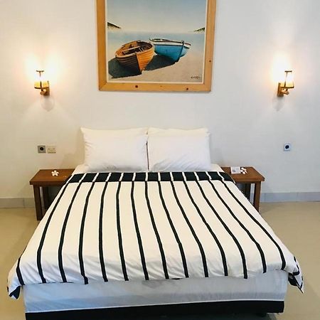 Lazy Inn Kuta  Екстер'єр фото