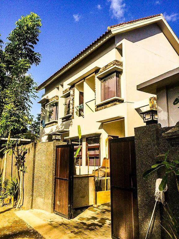 Lazy Inn Kuta  Екстер'єр фото