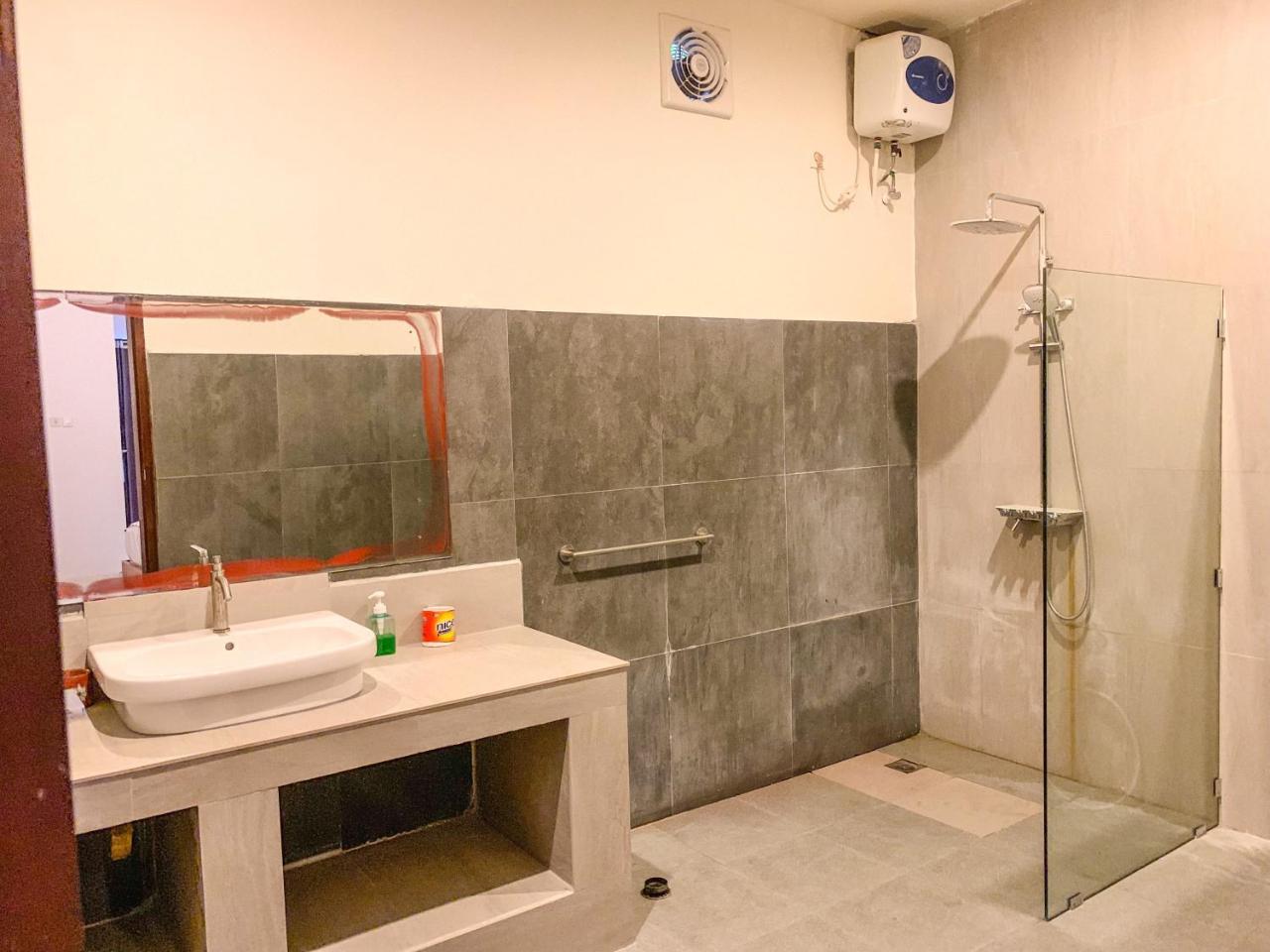 Lazy Inn Kuta  Екстер'єр фото